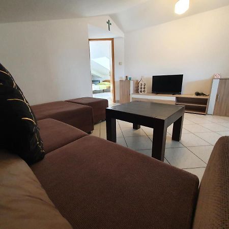Apartments & Rooms Krk Krk Island Екстер'єр фото