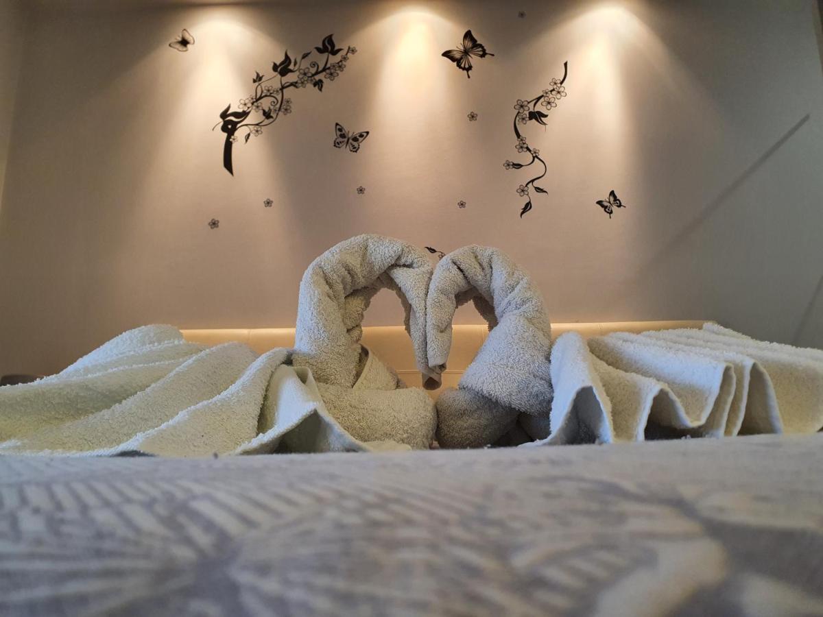 Apartments & Rooms Krk Krk Island Екстер'єр фото