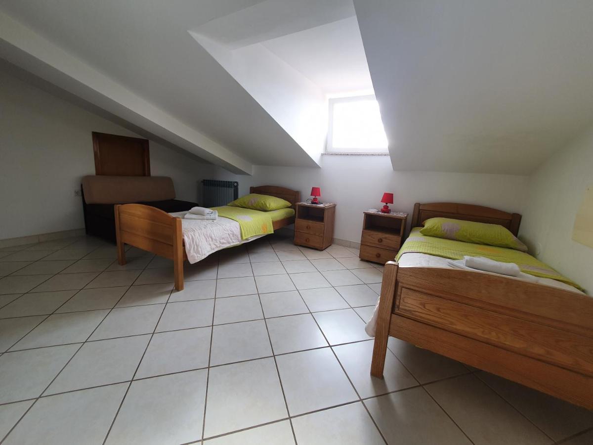 Apartments & Rooms Krk Krk Island Екстер'єр фото