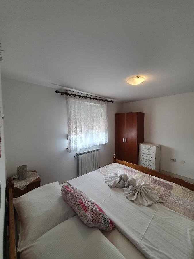 Apartments & Rooms Krk Krk Island Екстер'єр фото