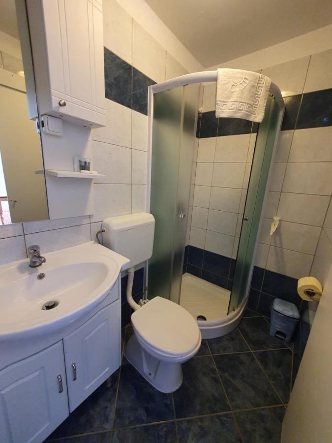 Apartments & Rooms Krk Krk Island Екстер'єр фото